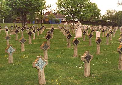 Cementerios de la II Guerra Mundial, serie fotogr&aacute;fica de Fabio Borquez