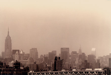 Nueva York en sepia antes de te&ntilde;irse de rojo, serie fotogr&aacute;fica de Fabio Borquez