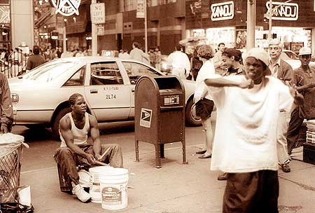 Nueva York en sepia antes de te&ntilde;irse de rojo, serie fotogr&aacute;fica de Fabio Borquez