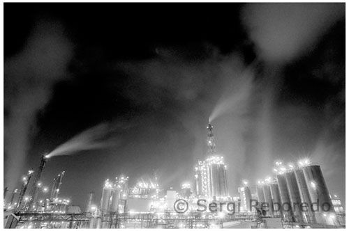 Contaminaci&oacute;n atmosf&eacute;rica. Serie fotogr&aacute;fica de Sergi Reboredo.