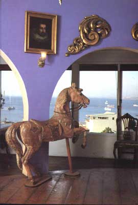 La Sebastiana. Sal&oacute;n. Fotograf&iacute;a de Cristina Alemparte.